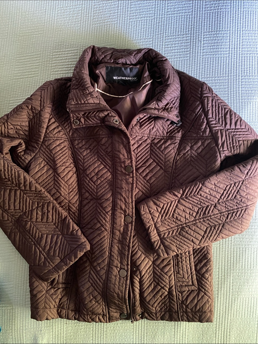Vintage short quilted jacket w/ triangles geometric pattern Womens Medium